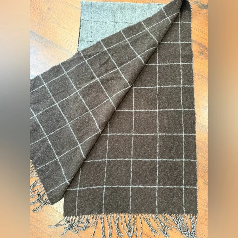 Lauren Ralph Lauren Plaid Scarf Lambswool Italy  Gray Brown 19.5